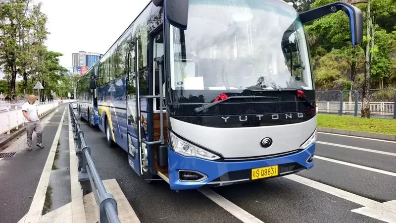 东莞33座大巴通勤实拍