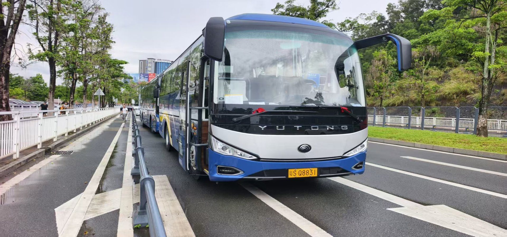 Owned coach on a city-to-city route from Dongguan
